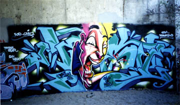 persue14wall.jpg